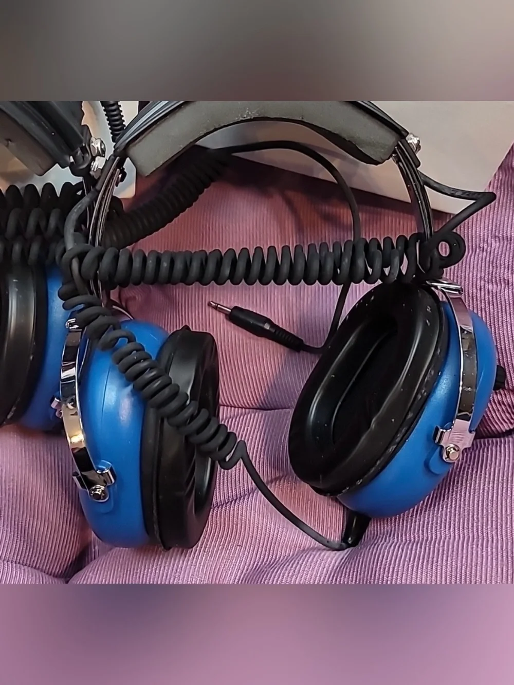 Bundle of Two Blue Over the Ear Adjustable Volume Racing Radio Headsets - Picture 6 of 6